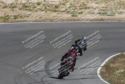 media/Apr-20-2025-AHRMA (Sun) [[393a79c373]]/Race/Group 12/Turn 4b/